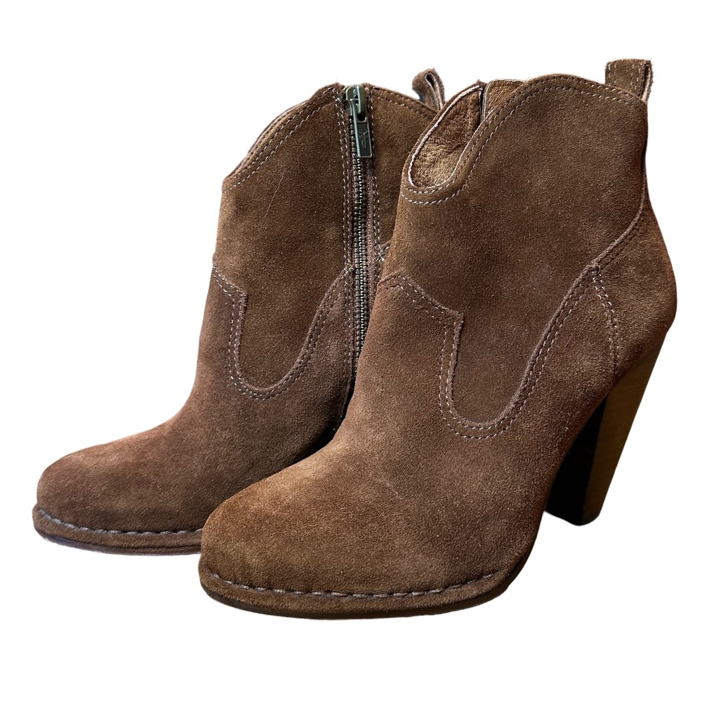 Frye Madeline Short‎ Boot Size 7 M Dark Cocoa Suede with White Stitching